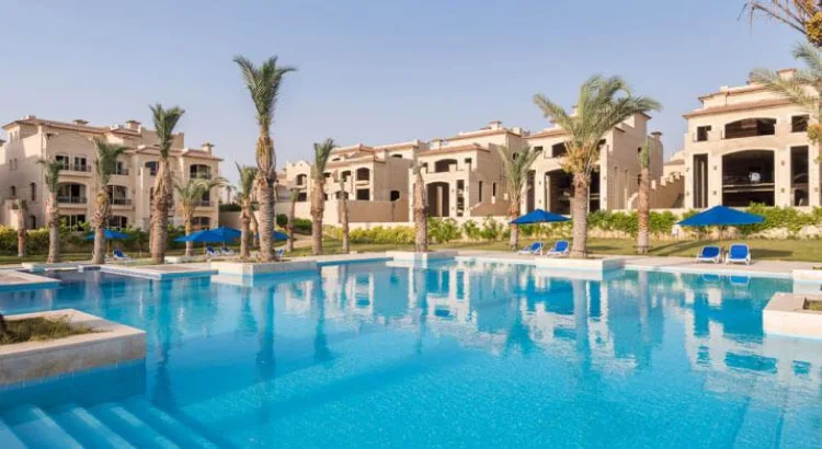 كمبوند الباتيو 5 ايست
