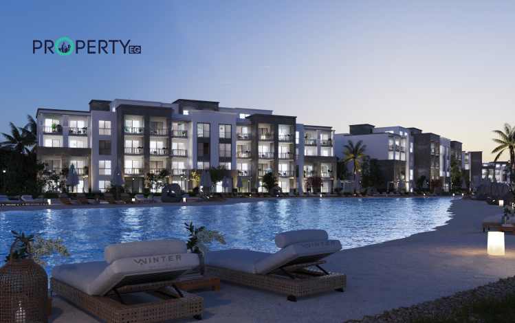 قرية وينتر العلمين الجديدة | قسط وحدتك المميزة على 9 سنوات 3 صورة لحمام السباحة أمام وحدات وينتر العلمين الجديدة.